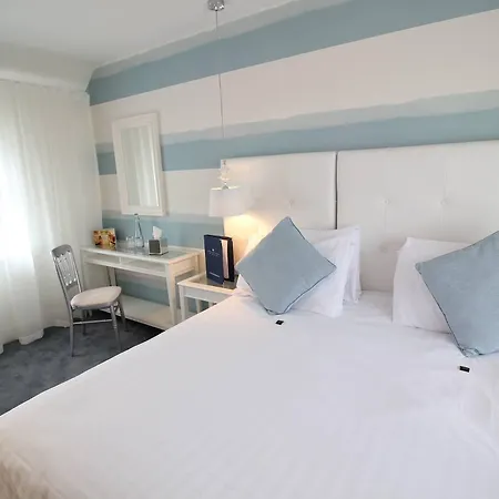 Connemara Sands & 4*