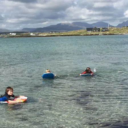 Отель Connemara Sands & 4*